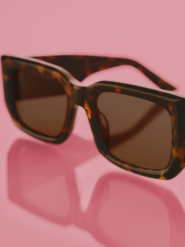 Tell Me More in Coffee Tort Frame Brown Lens by QUAY