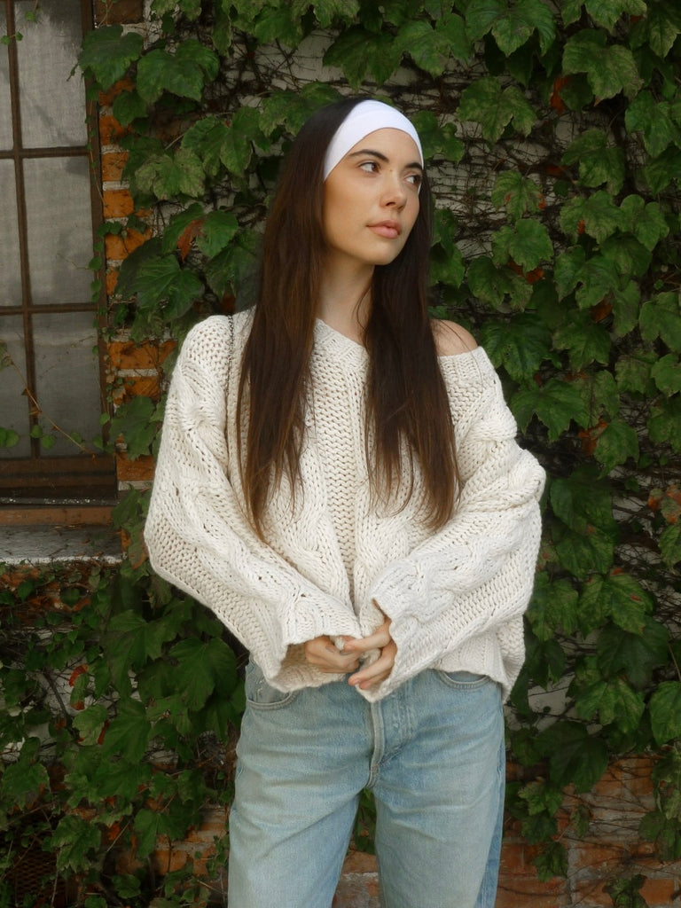 Hennsington Cable Knit Sweater in Ivory