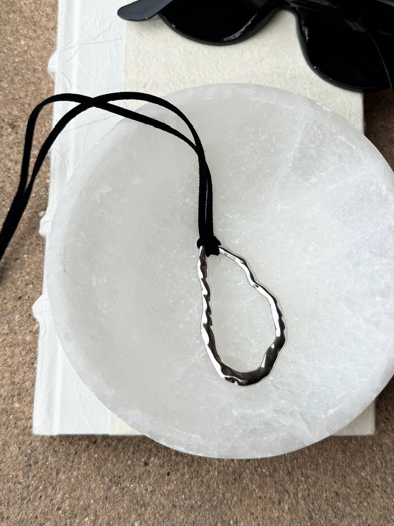 Jett Necklace