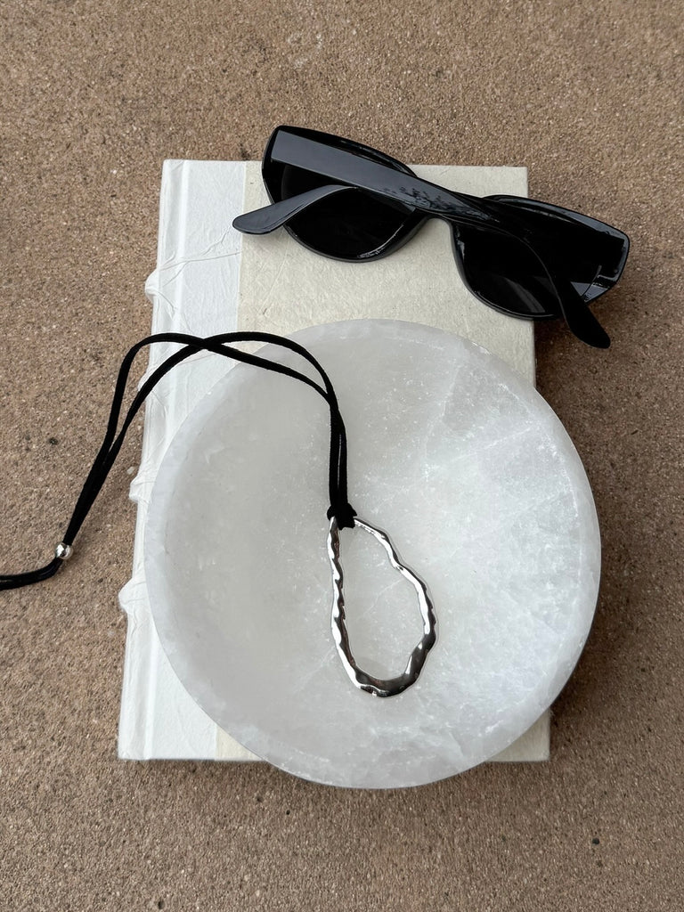 Jett Necklace