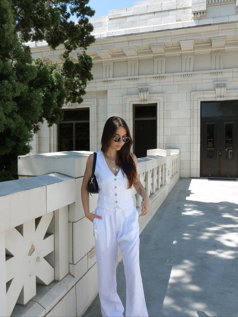 Charter Linen Vest in White