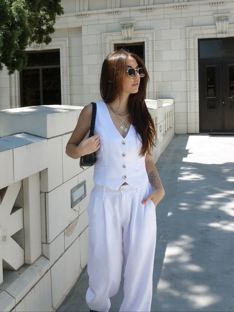 Charter Linen Vest in White