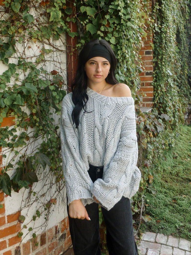 Hennsington Cable Knit Sweater in Grey