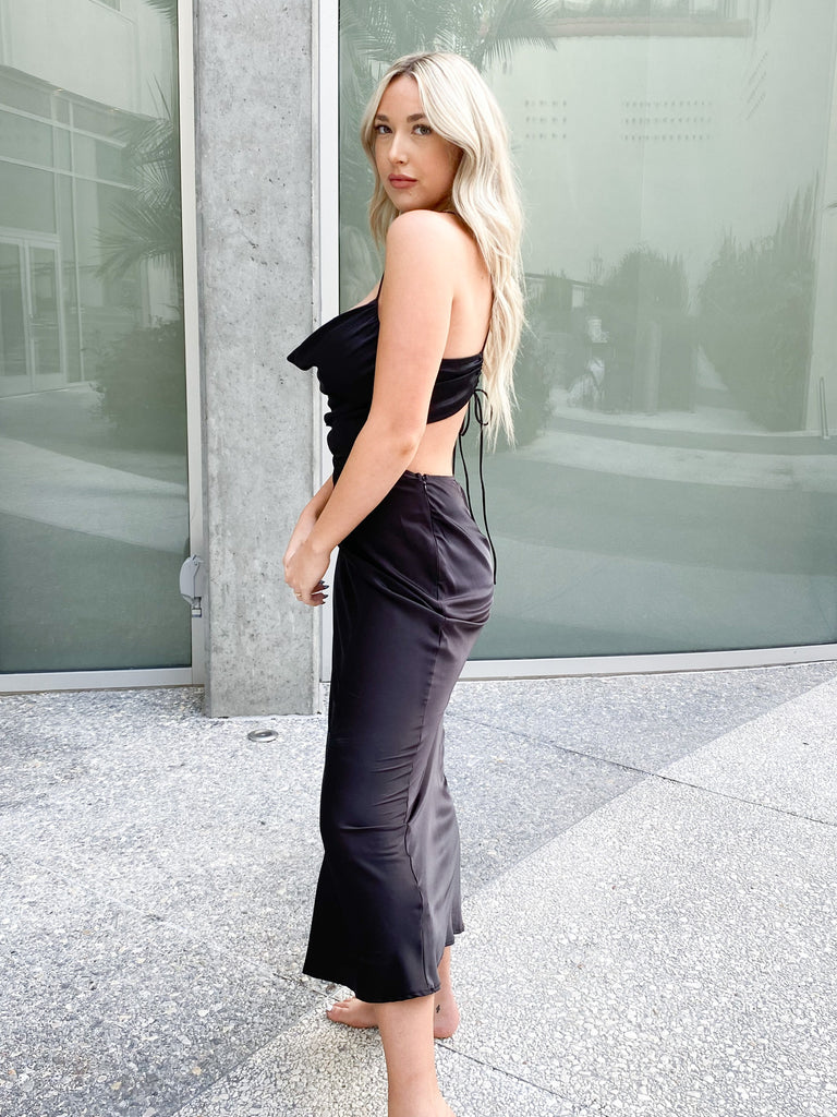 Valentina Midi Dress in Black