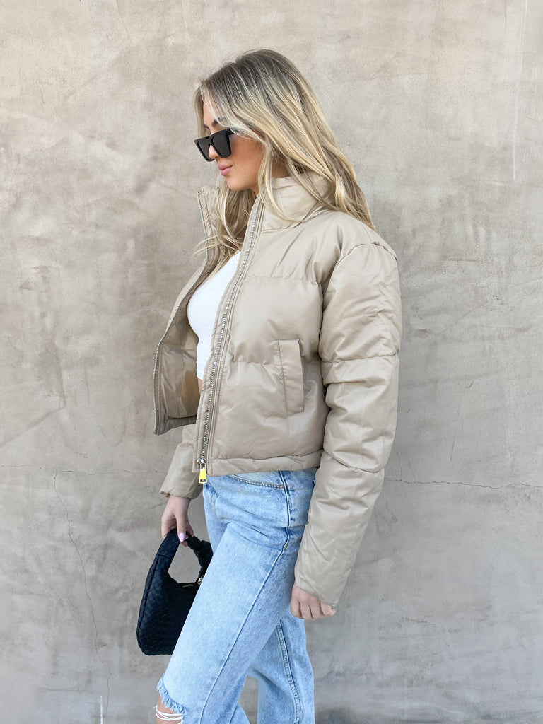 Mount High Puffer Jacket in Taupe