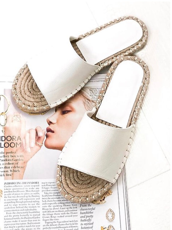 Vacation Mode Espadrille in White