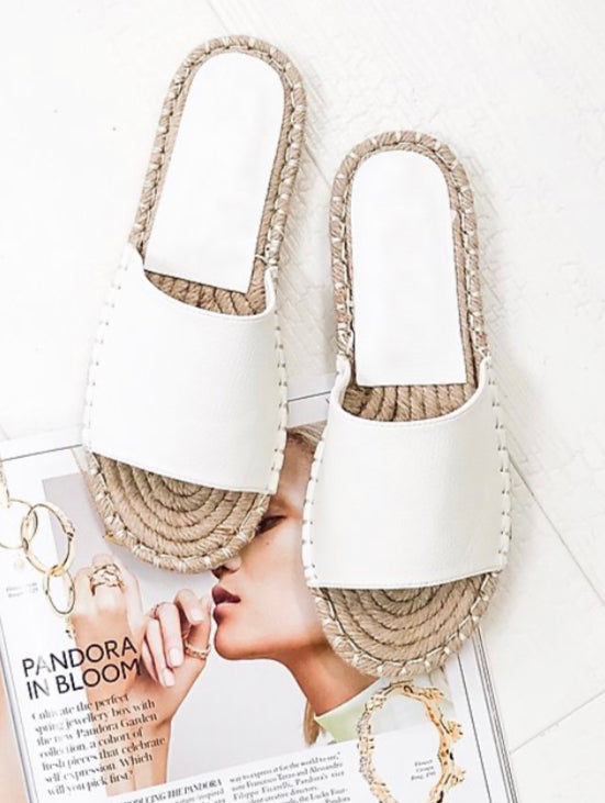 Vacation Mode Espadrille in White